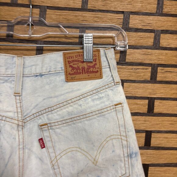Levis Jean Shorts Size 27 - Picture 8 of 11